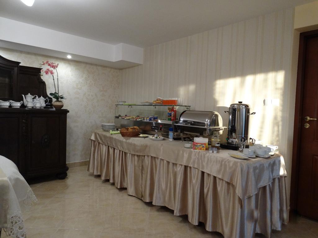 Hotelik Pod Lwami Malaszewicze Duze Екстериор снимка