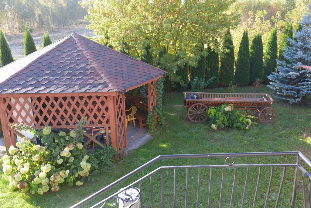 Hotelik Pod Lwami Malaszewicze Duze Екстериор снимка